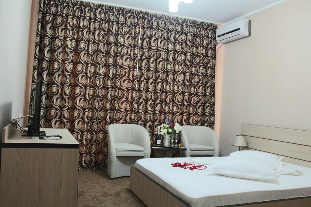 Hotel Cristal Navodari Phòng bức ảnh